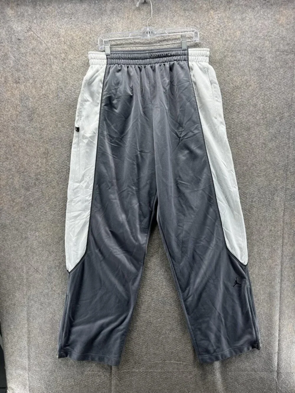 Jordan Sweatpants Mens 2XL Gray White Fleece Ankle Zip Basketball Practice Y2K